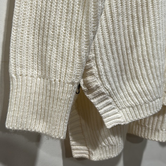 Attention ivory white sweater NWOT Pit to pit 18 inches L:26 inches Excellent Co - Picture 3 of 5